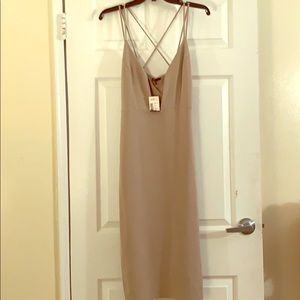 NEW ⭐️ Tan dress